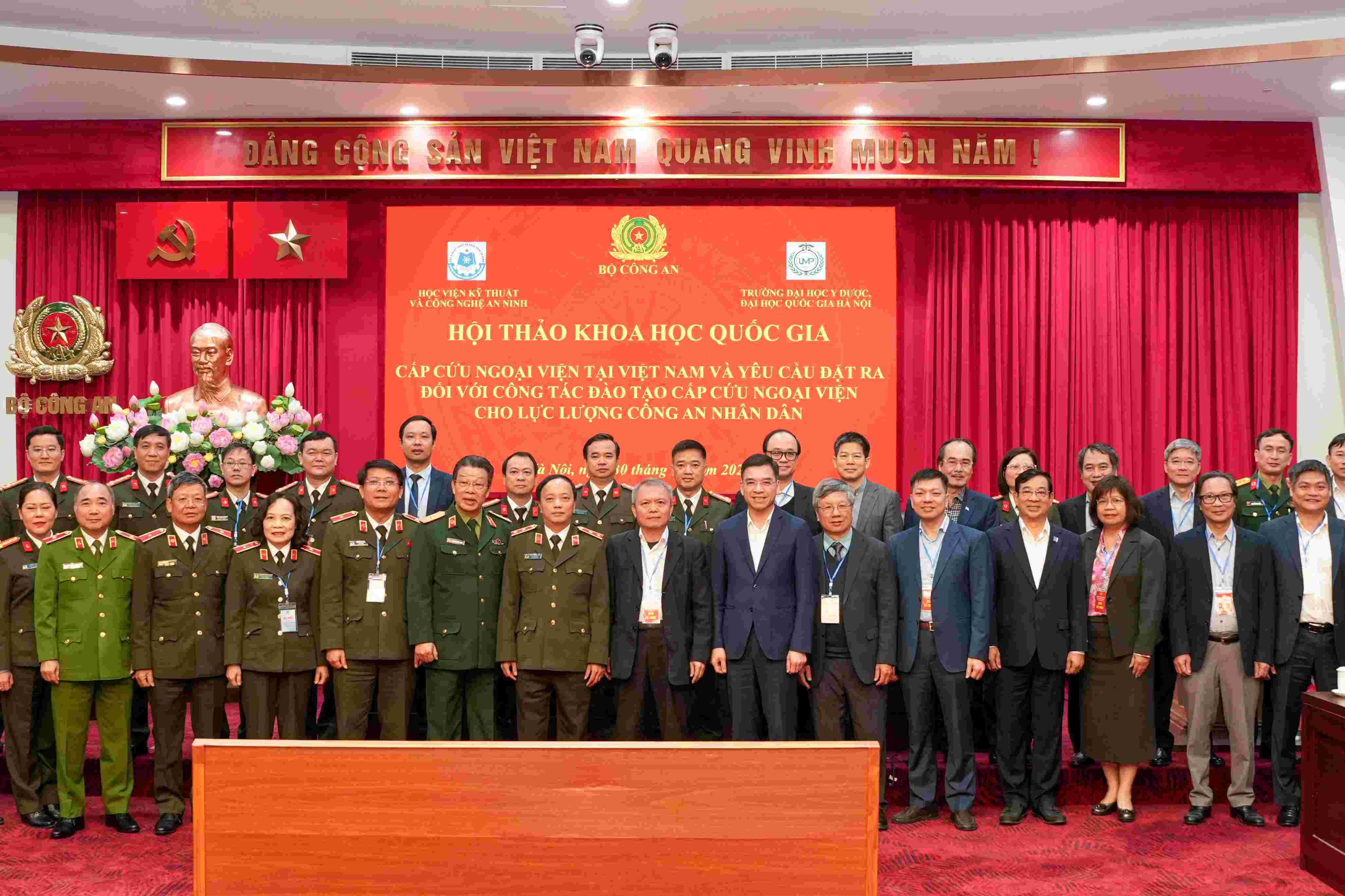 Hội thảo khoa học cấp Quốc gia: Cấp cứu ngoại viện tại Việt Nam và yêu cầu đào tạo cho lực lượng Công an nhân dân